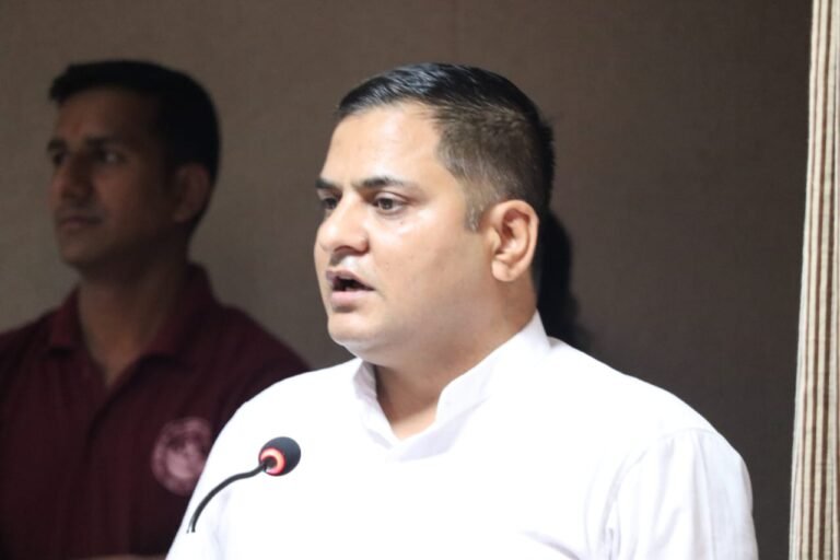 Breaking : जलवायु परिवर्तन के प्रभावों को जानना जरुरी.. सेमिनार में बोले एमडी– शक्ति थपलियाल